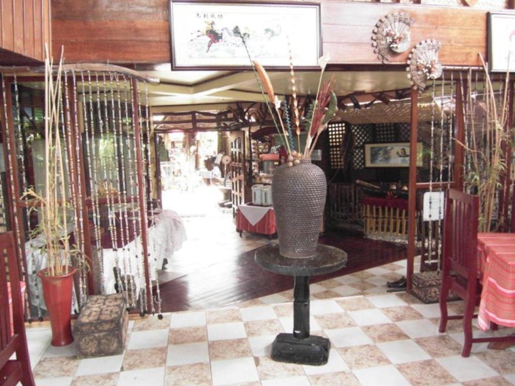 De Loro Inn And Restaurant Puerto Princesa Екстериор снимка