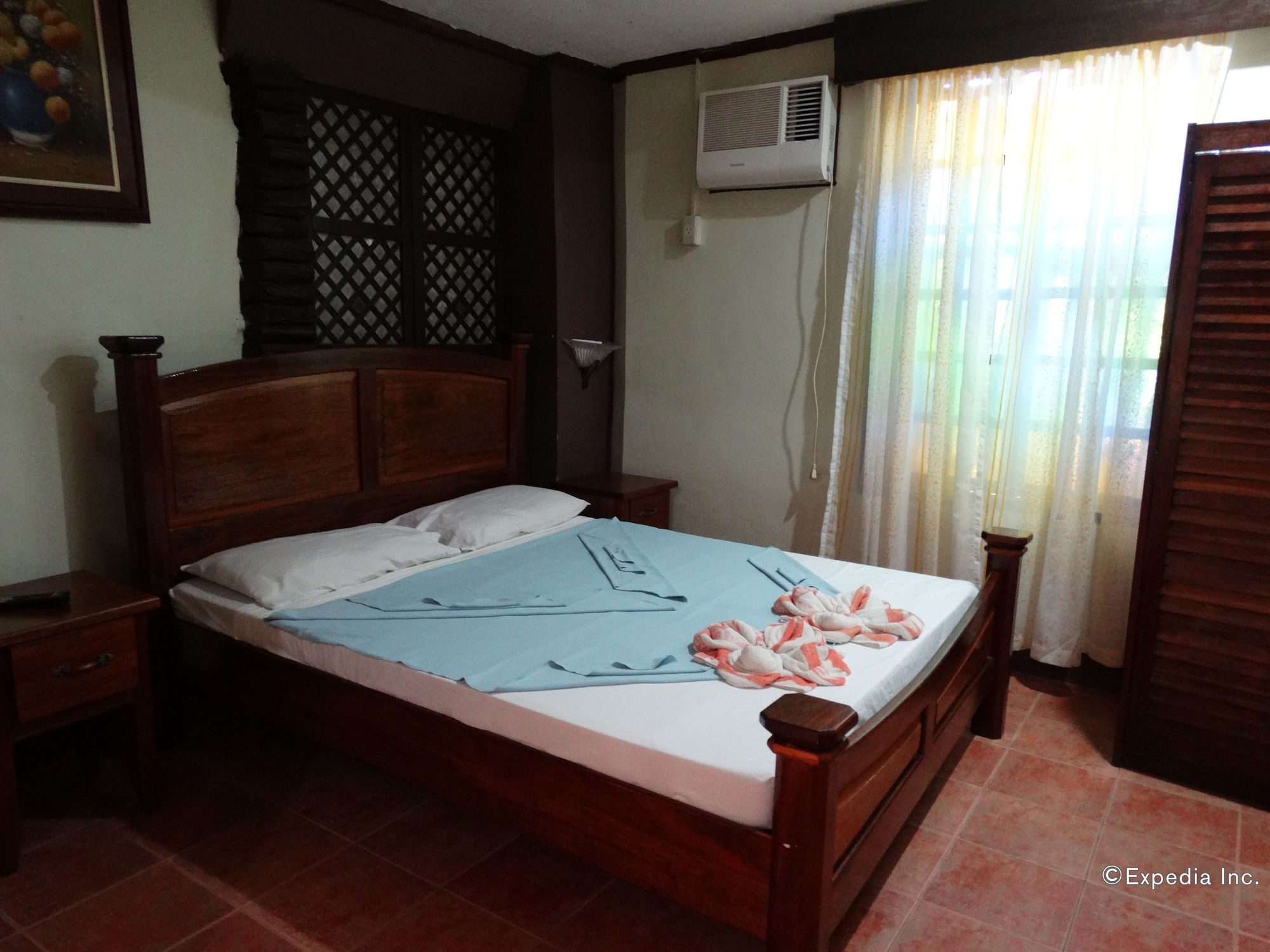 De Loro Inn And Restaurant Puerto Princesa Екстериор снимка